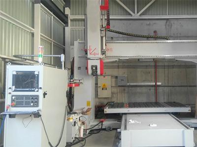 5-axis CNC Machine