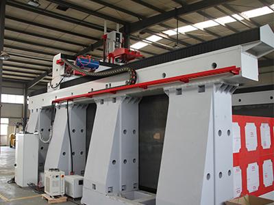 Gantry Moving 4 Axis CNC Router